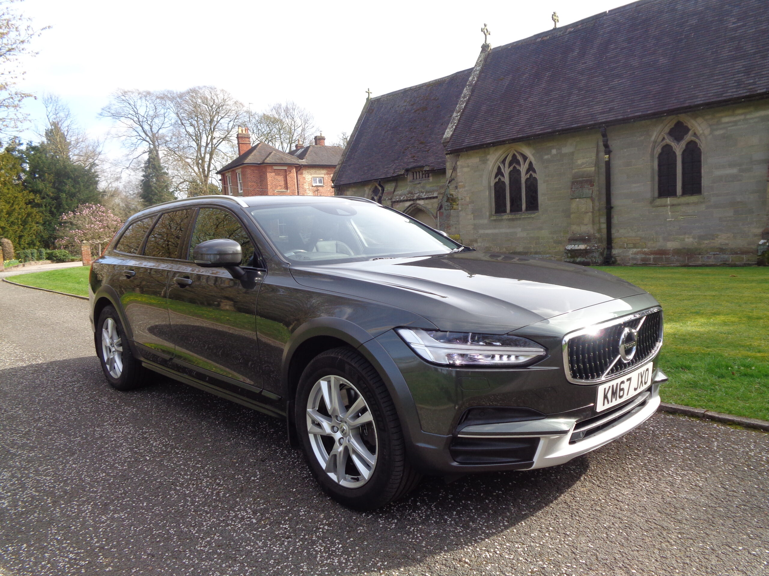 2017 Volvo V90